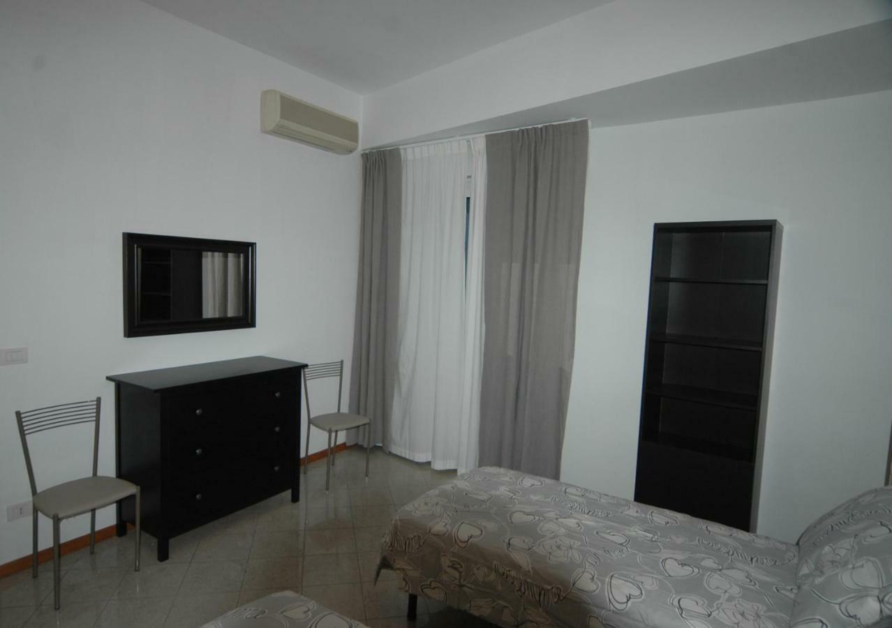 Casa Rosa Apartment Rimini Exterior photo